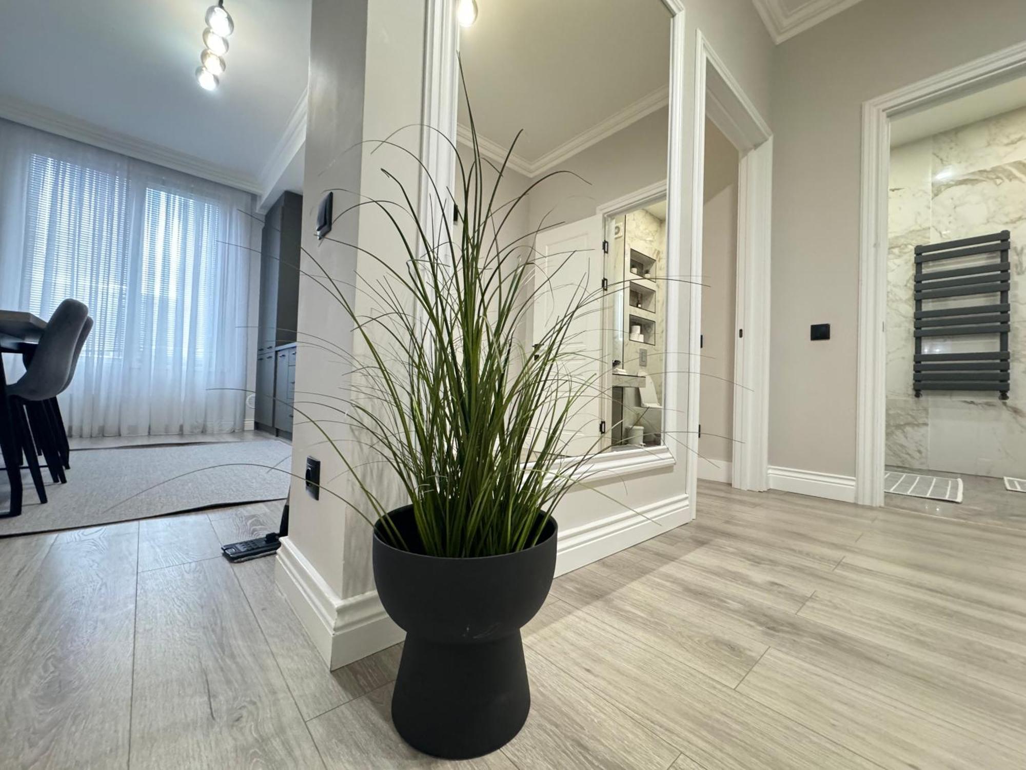 Two Bedroom Apartment In The Center, With Parking, Address Avram Iancu 32 キシナウ エクステリア 写真